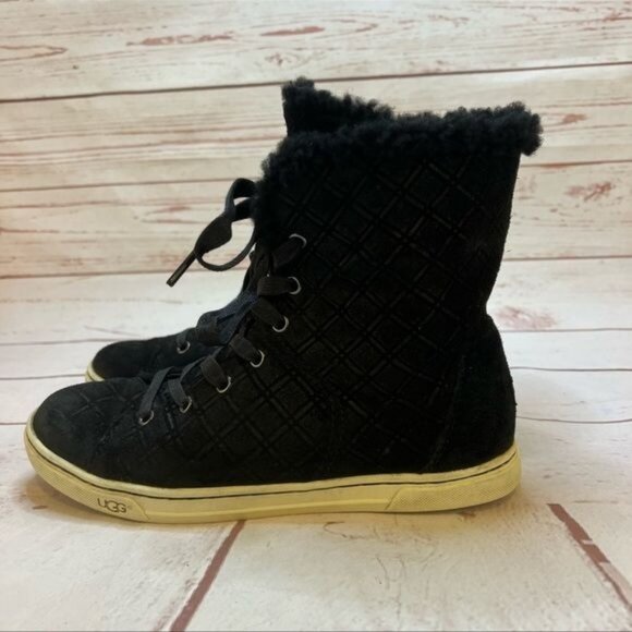 UGG Black Suede Lace Up Fleece Lined Booties Sz 7 - Picture 6 of 10
